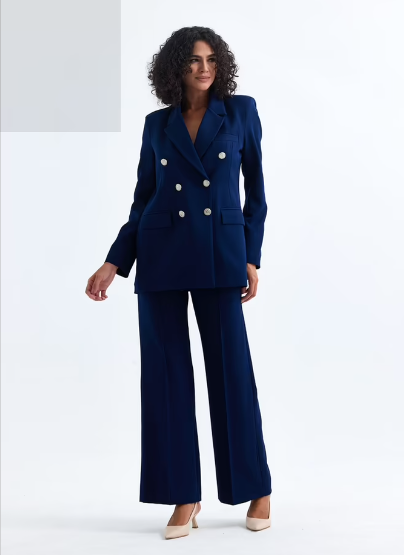 Giacca E Pantaloni Da Donna